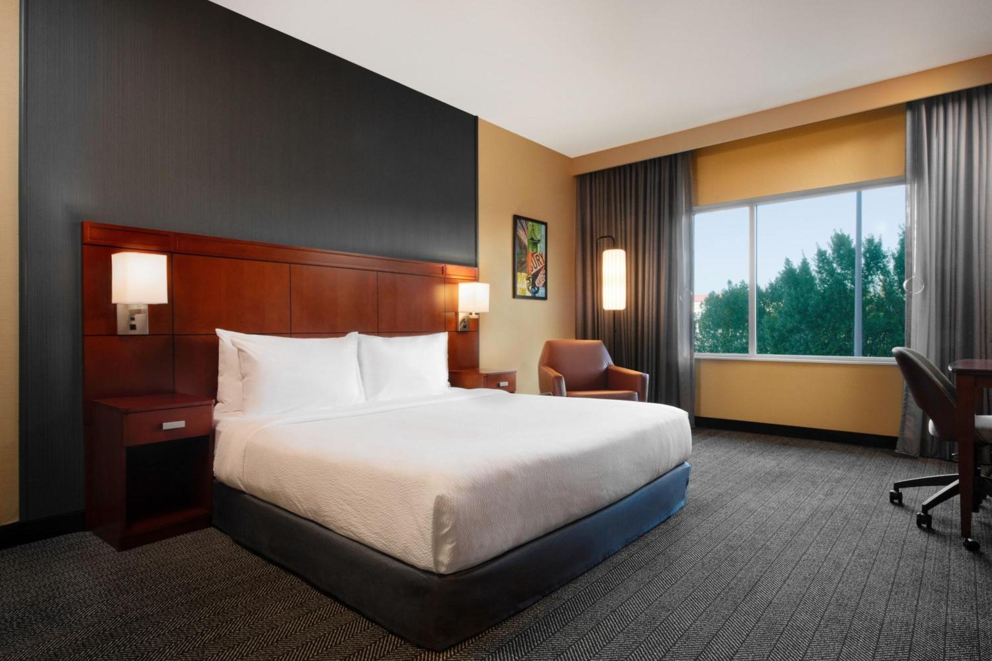 Courtyard By Marriott San Jose North/ Silicon Valley Экстерьер фото